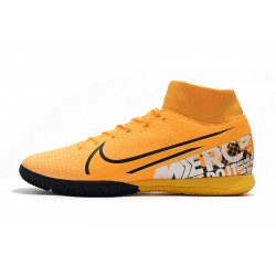 Kopačky Nike Mercurial Superfly VII Academy IC oranžový
